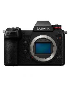 Panasonic Lumix DC-S1R